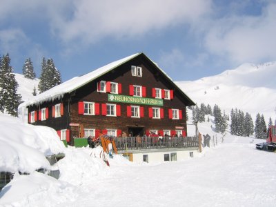 Gasthaus Neuhornbach Haus 01.jpg