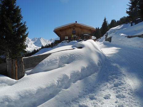 Winteridylle auf der Brandstatt Alm.