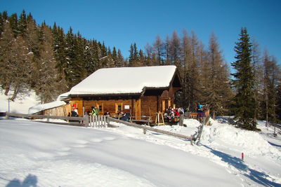 Gasthaus Schihütte 2010-12-30 Frontalansicht.JPG