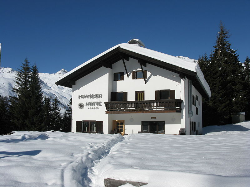 Datei:Gasthaus Naviser Hütte 2009-01-31.jpg
