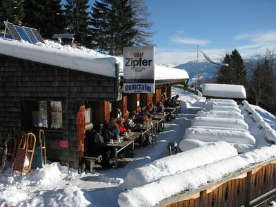 Gasthaus Rumer Alm 2010-12-19.jpg