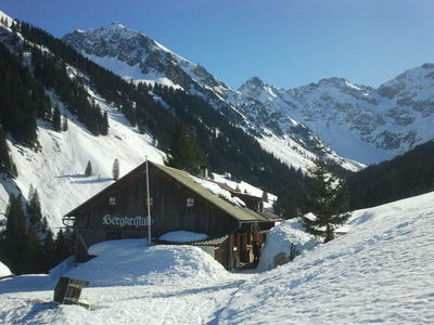 Gasthaus Bergkritsallhuette 2012-03-03.jpg