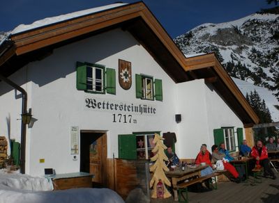 Gasthaus Wettersteinhuette 2011-01-04.JPG