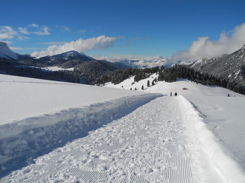 Ausblick über das weite Plateau des Naturparks Puez-Geisler