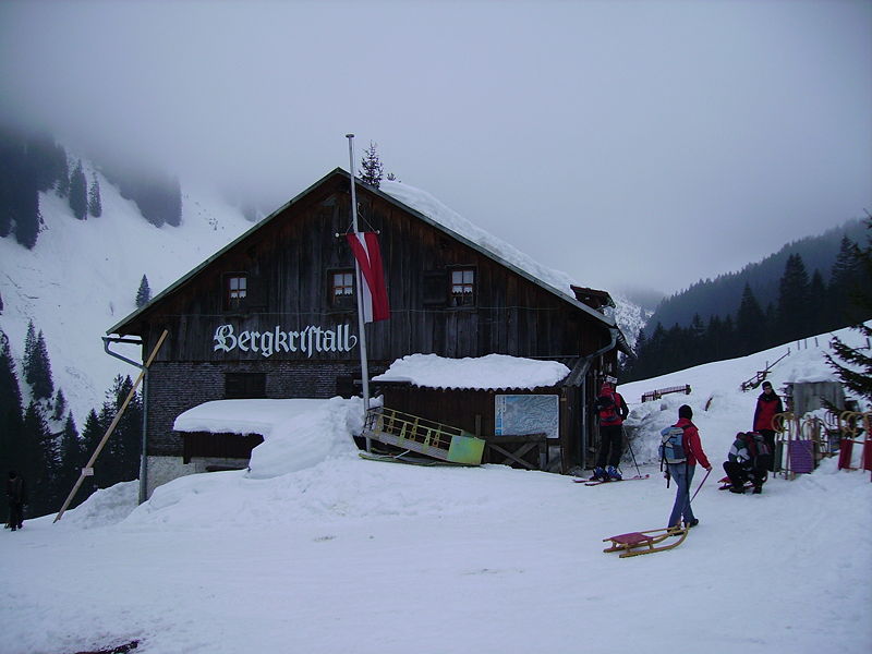 Datei:Bergkritsallhütte 2009-02-07.JPG