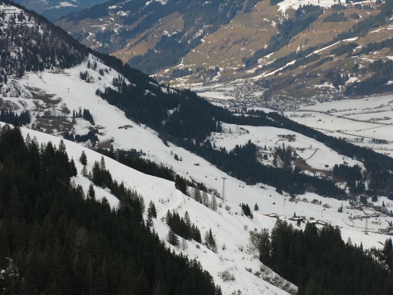 Datei:Rodelbahn Gaisberg 2011-02-11.jpg