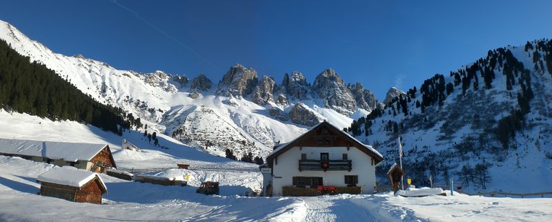 Datei:Impressionen KematerAlm 2009-01-17 Panorama.jpg