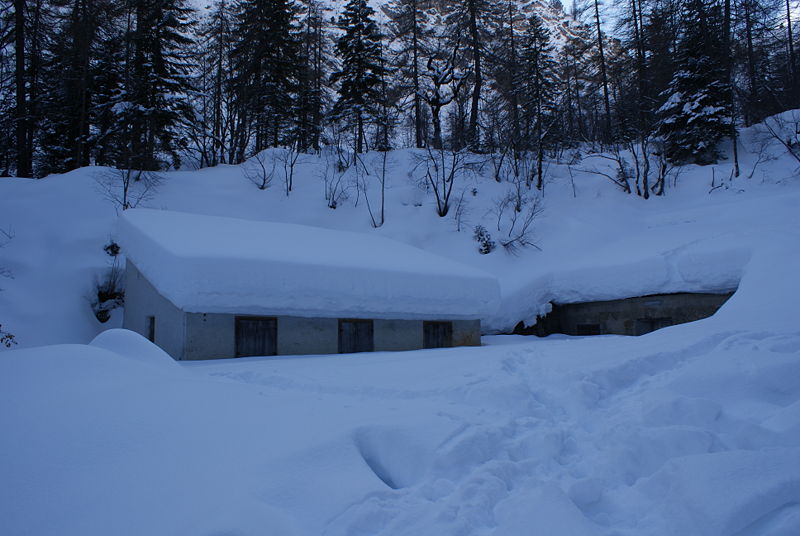 Datei:Salzbergwerkstollen.jpg