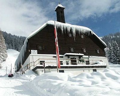 Gasthaus Bochumerhütte 02.jpg